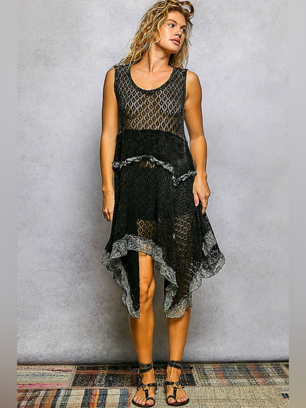 POL Texture Lace Ruffled Sleeveless Dress – Black🛍️